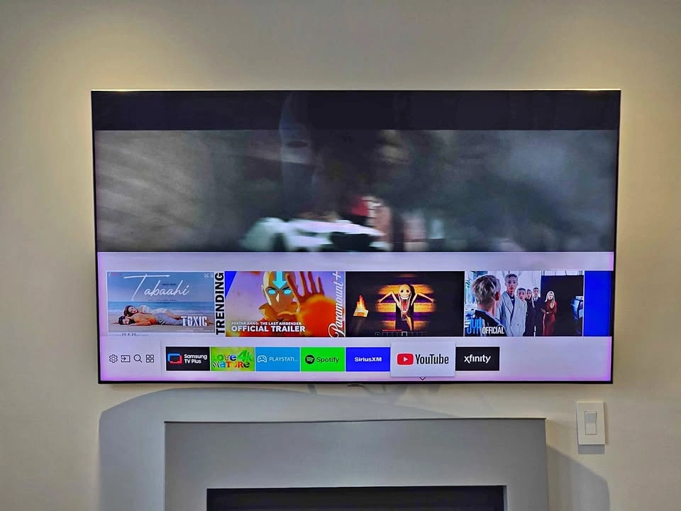 SAMSUNG 65" Class 4K Ultra HD Smart QLED HDR TV (QN65Q7FAM)
