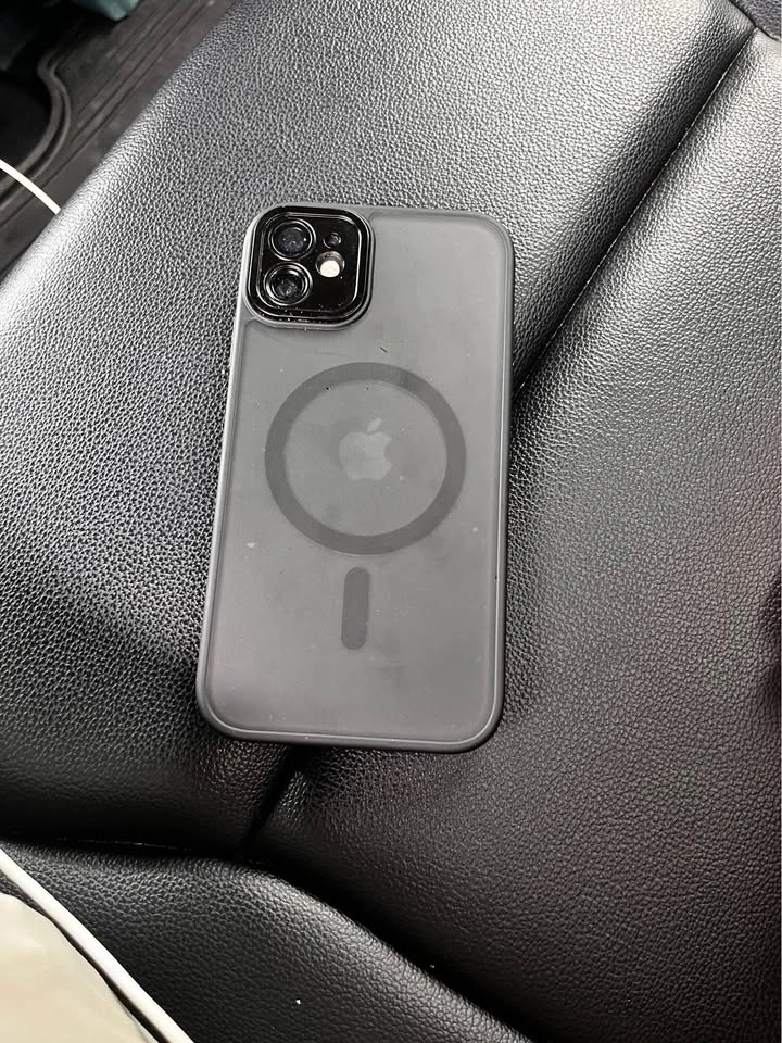 Apple iPhone 11 - Black - photo 4