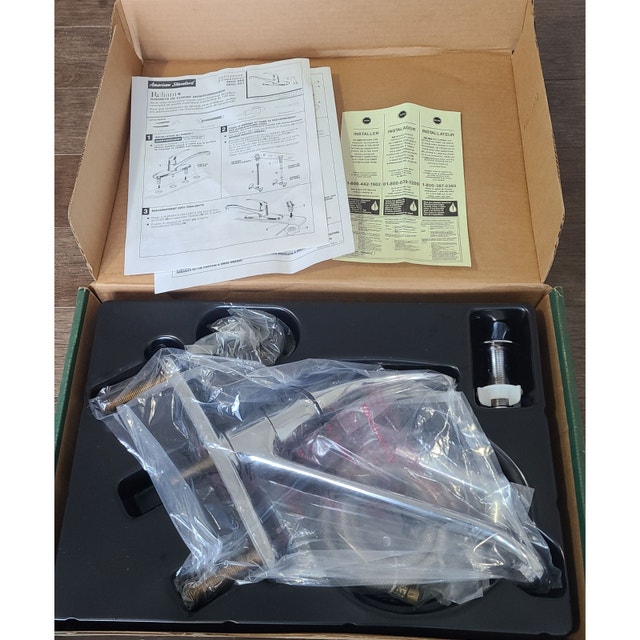 American Standard Kitchen Faucet with Spray - Brand New in Box! - photo 2