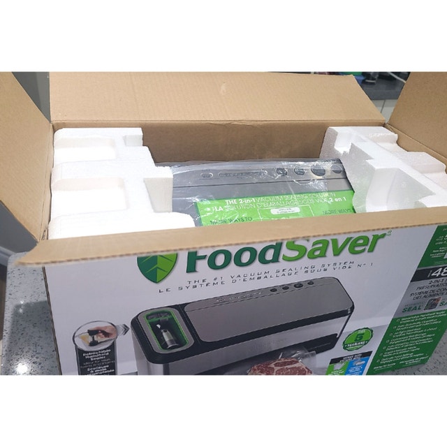 FoodSaver V4825 2-in-1 Vacuum Sealer w/Handheld Sealer - photo 5