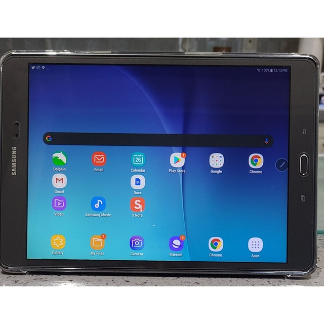 Samsung Galaxy Tab A 9.7" 16GB WiFi SM-P550 + Case & Stylus