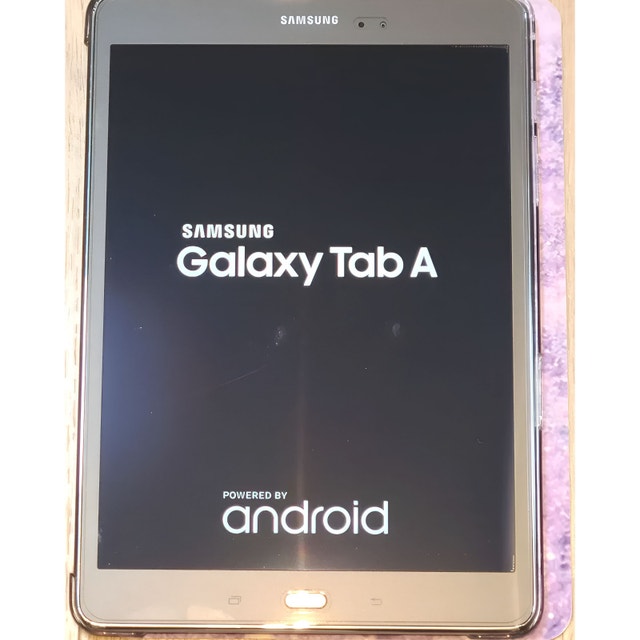Samsung Galaxy Tab A 9.7" 16GB WiFi SM-P550 + Case & Stylus - photo 3