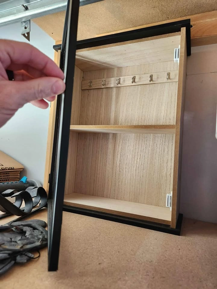 Key hanging box - photo 2