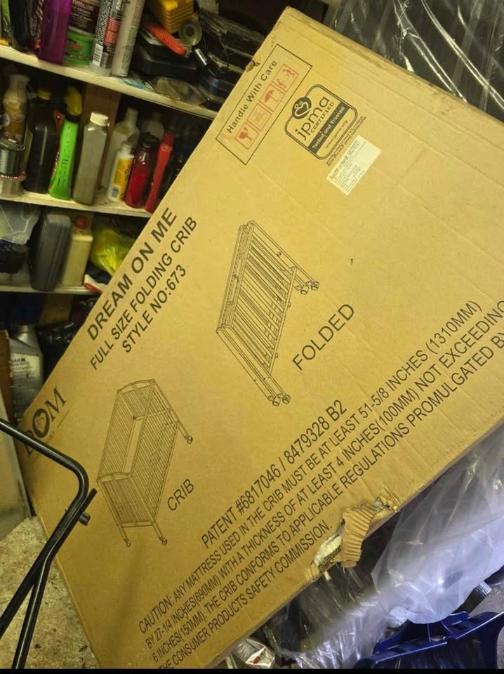 BNIB Dream on Me Full Size 2-in-1 Foldable Crib, White - photo 2