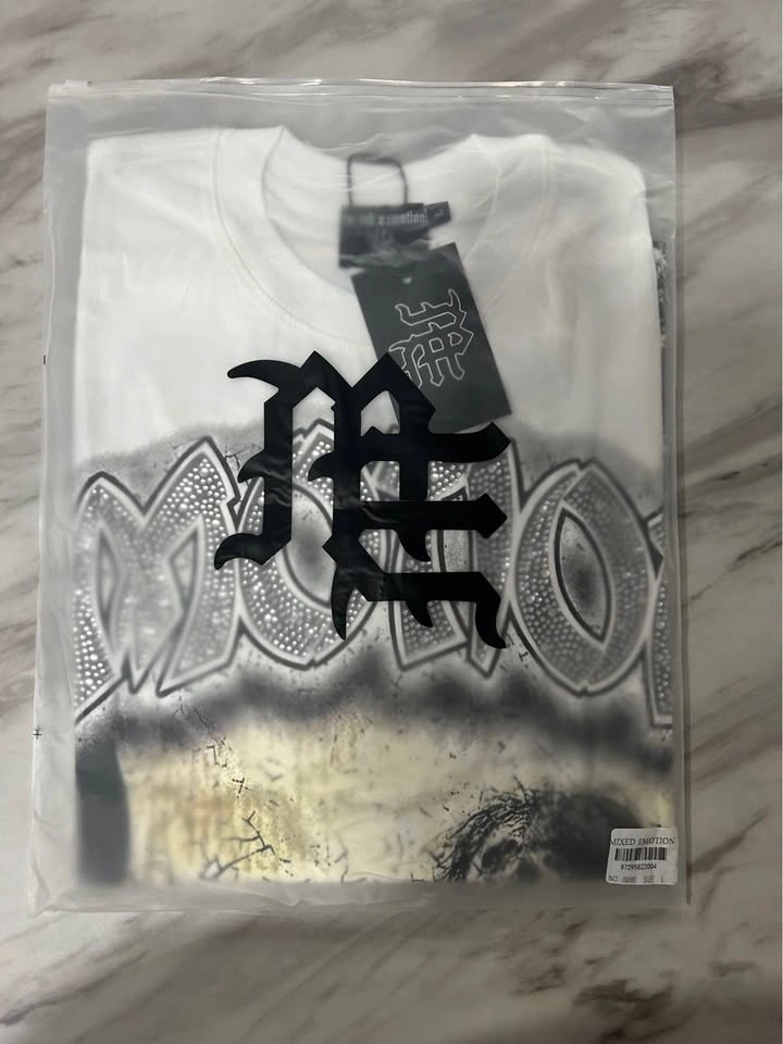 white cotton crew neck t-shirt medium & large - photo 3