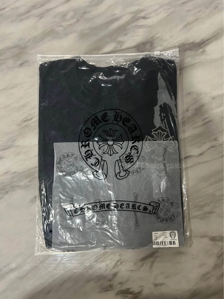 black Chrome Hearts t-shirt large - photo 3