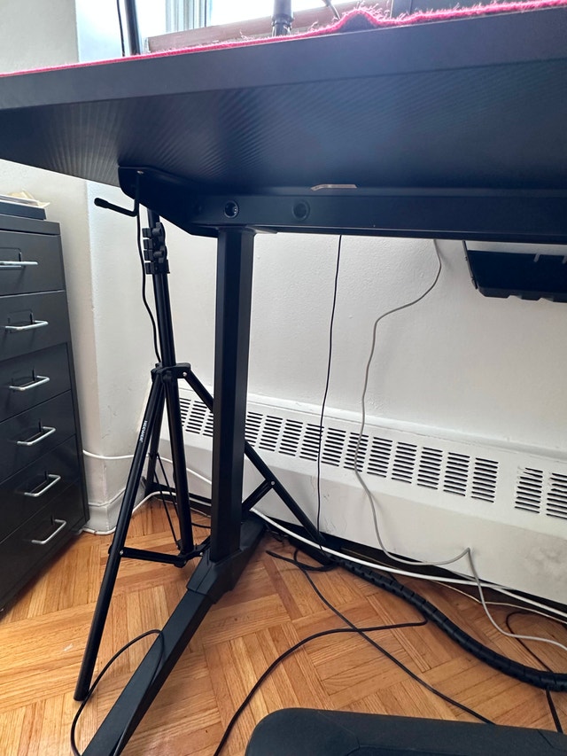 Gaming desk, 56"x26"x29", "Inbox Zero" brand - photo 3