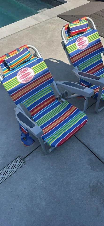 Tommy Bahama Beach Chairs - Set of 2 - photo 4