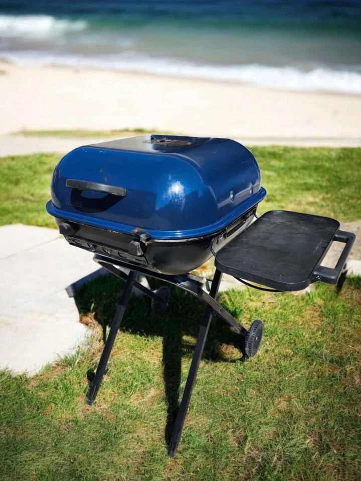 21 inch Walk-A-Bout Portable Charcoal Grill
