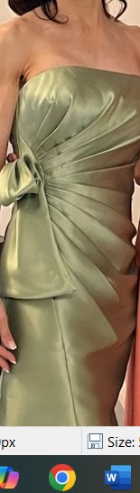 Elegant green apple satin evening gown - photo 3