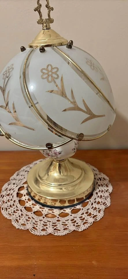 2 Vintage Floral Touch Lamp