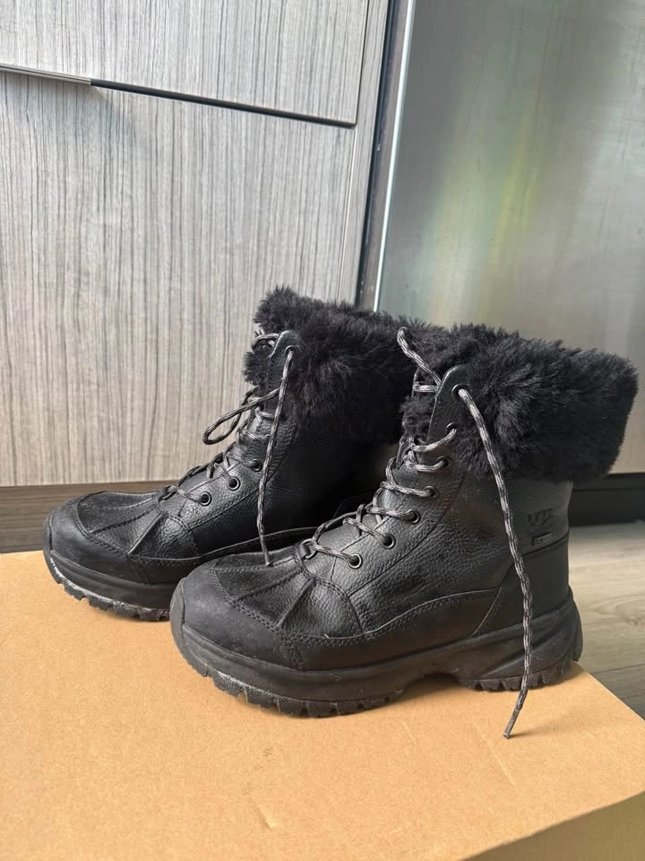 UGG Snow boots Women 8.5 - photo 2