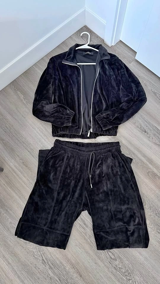 Women’s Velour Tracksuit size M