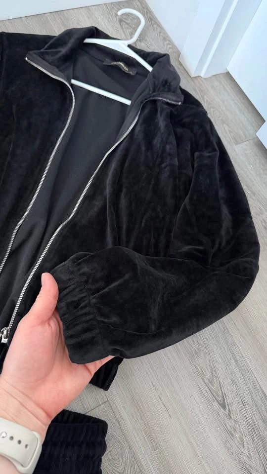 Women’s Velour Tracksuit size M - photo 4