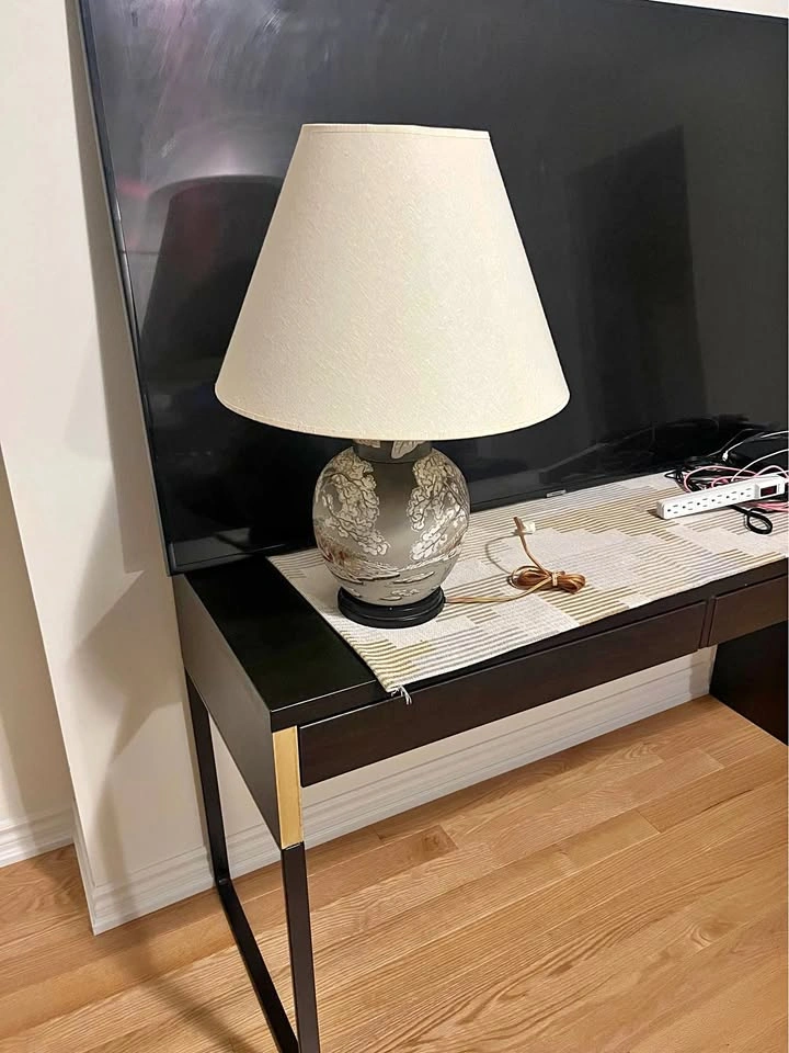 Vintage Chinese Vase Lamp