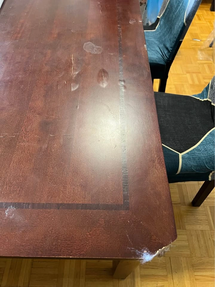 Moving Out sale - Dining table with 4 chairs - photo 3