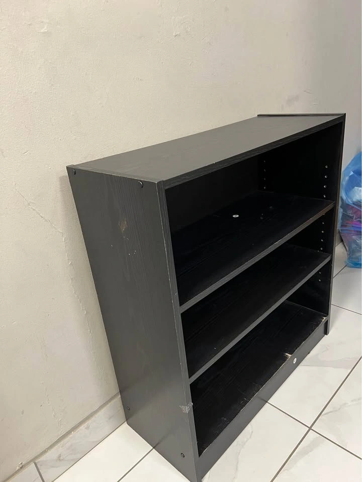 Moving out sale - Black storage shelf / bookcase - photo 2