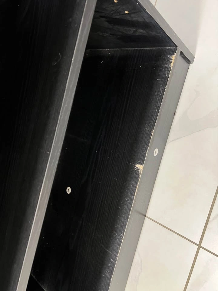 Moving out sale - Black storage shelf / bookcase - photo 4