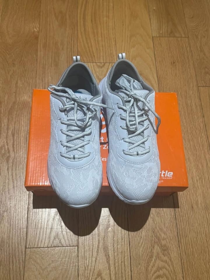 CHEEKS Women’s Multi Sport Gel Trainer Shoes - photo 2