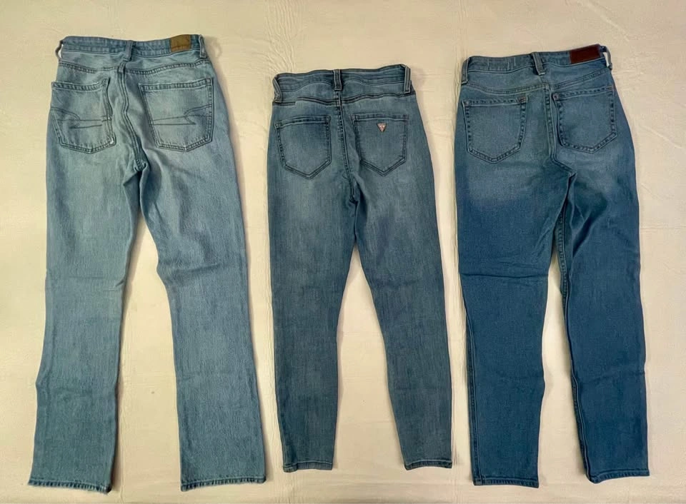 $15 for All - Women Jeans Size 24 - photo 3
