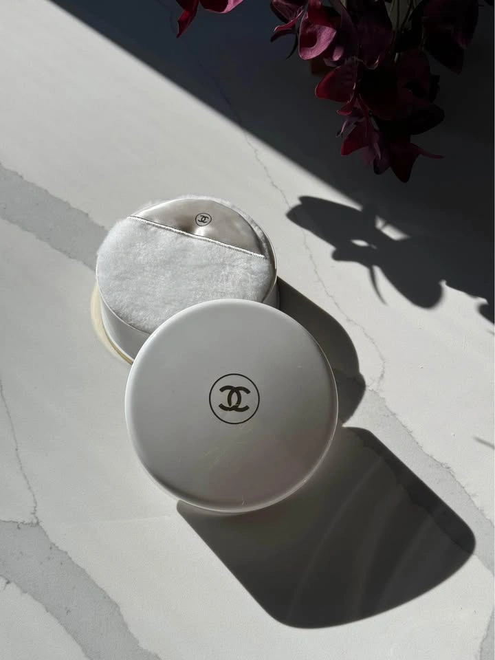 Vintage Chanel No 5 Bath Powder - photo 2