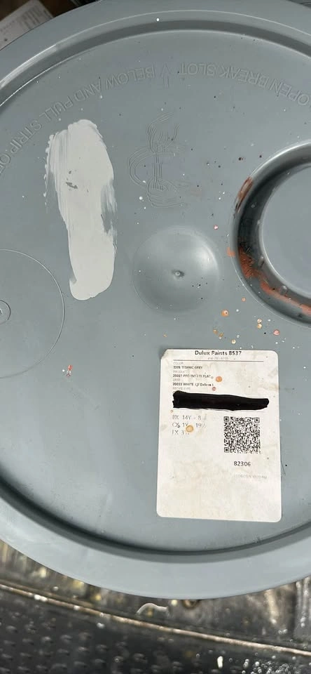 Paint New Full Pail Latex Flat - Titanic Grey - photo 2