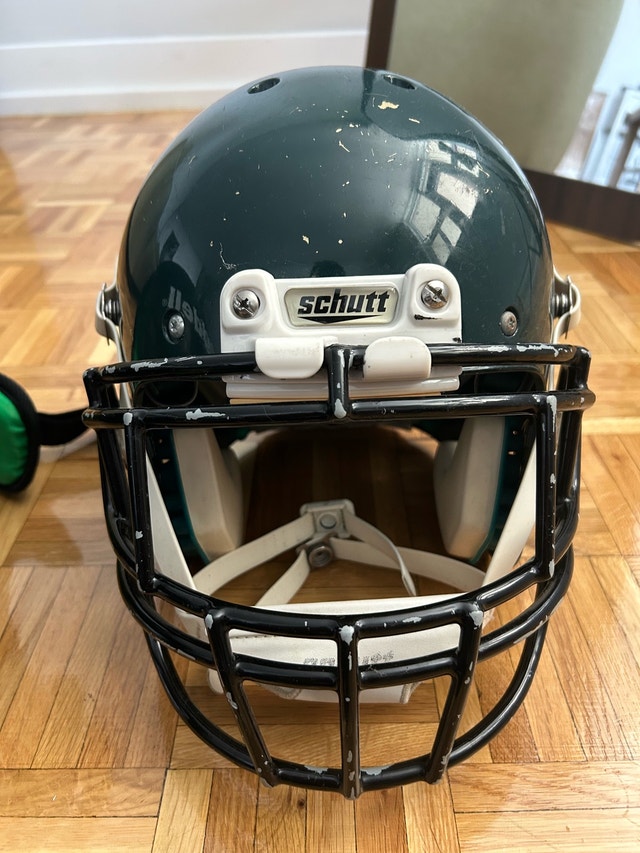 Football Equipment Bundle – Schutt Helmet + Riddell Shoulder pad - photo 2