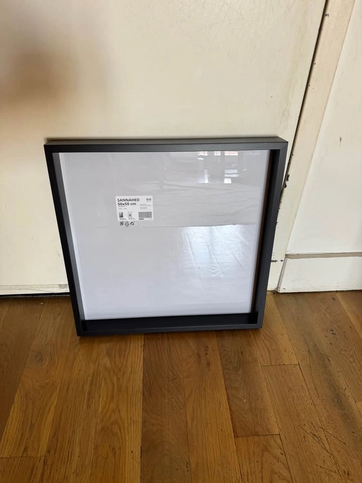 IKEA Sannahed Black Frame - 20"x20" - photo 2