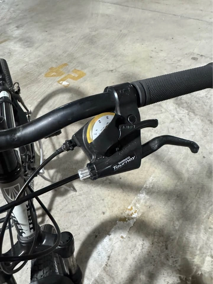 TREK 820 mountain bike - photo 5