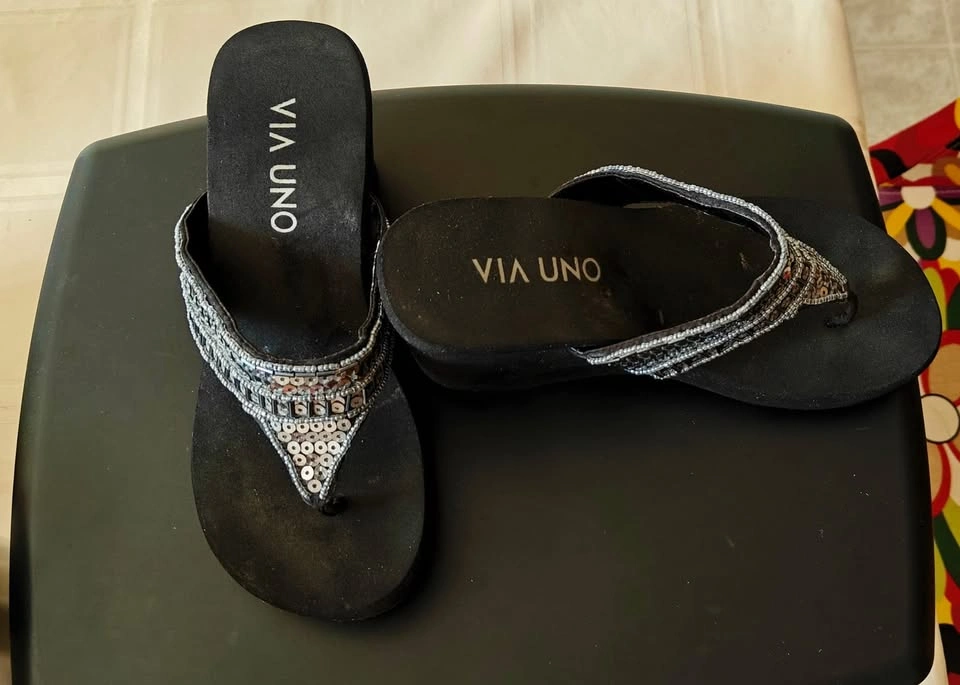 Black Sandals - Via Uno Women 5.5 - photo 2