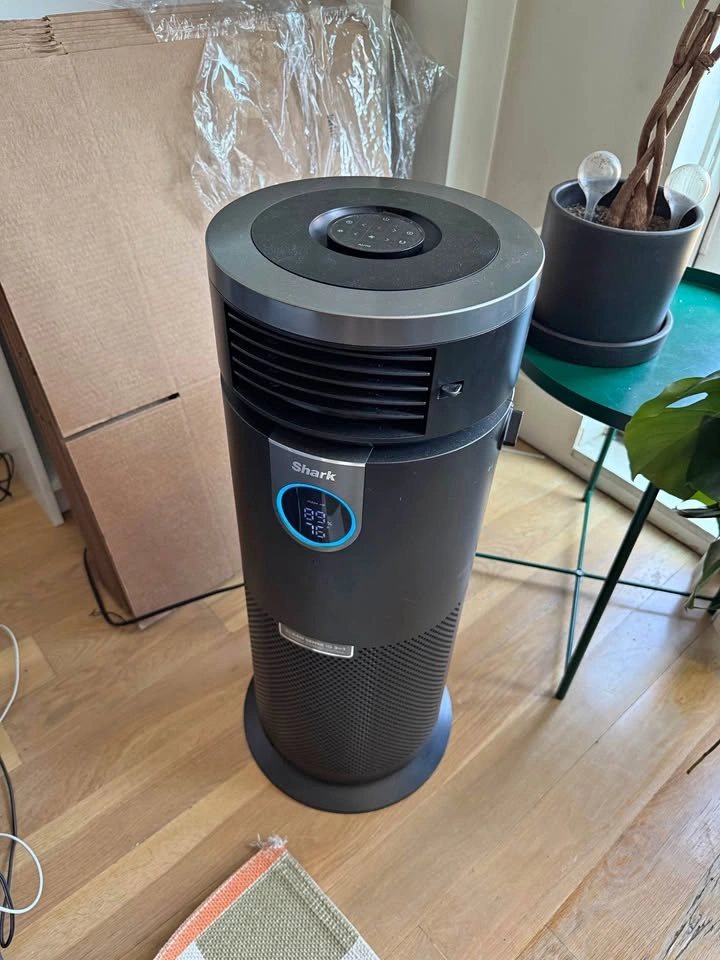 Shark 3 in 1 Air Purifier, Heater & Fan - comes with extra HEPA