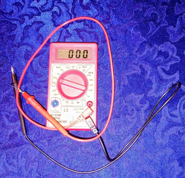 DT-830 Multimeter