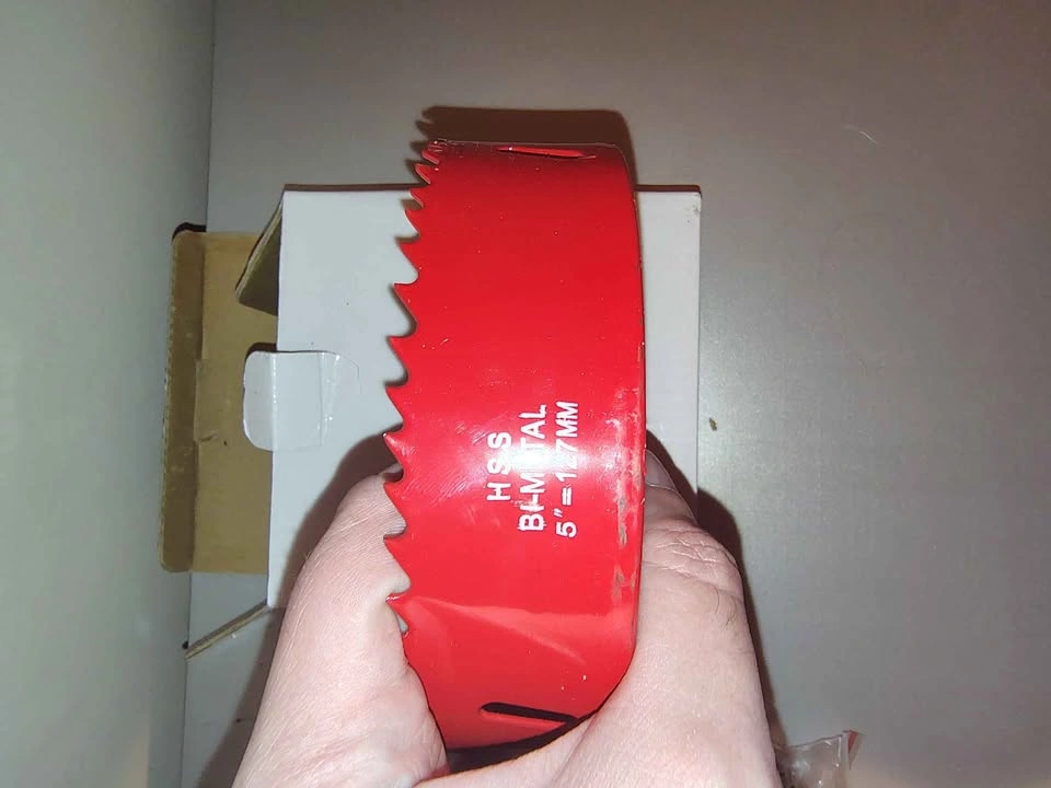 LAIWEI 5-Inch Bi-Metal Hole Saw with Drill Adapter - photo 3