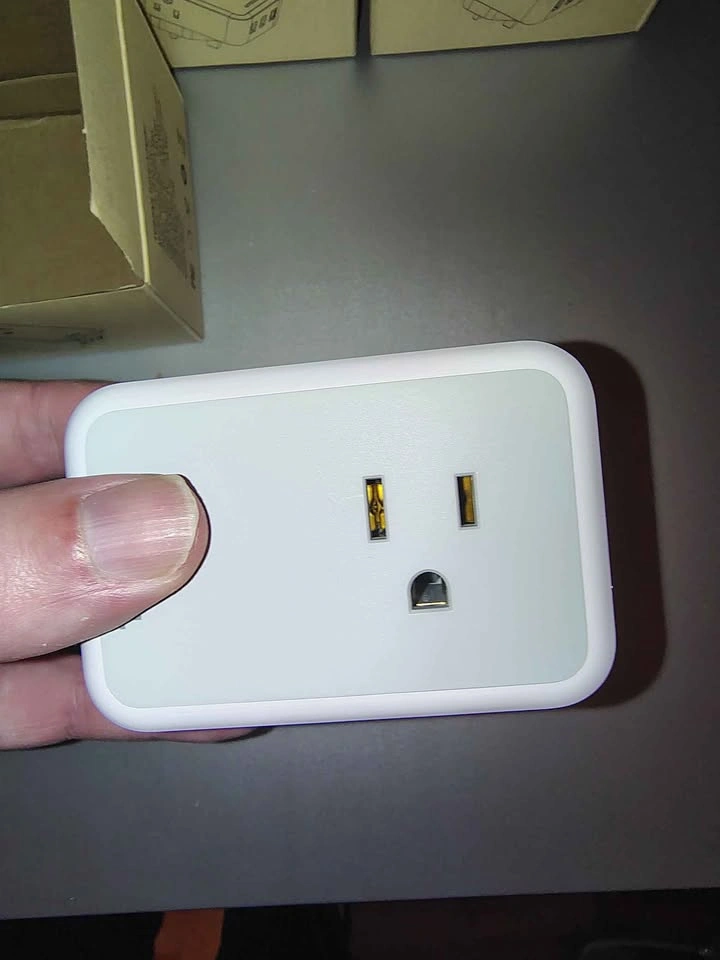 TESSAN Travel Adapter TS-1610-UK-C - photo 3