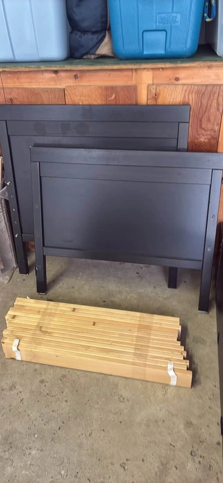 Ikea kids twin bed black - photo 2
