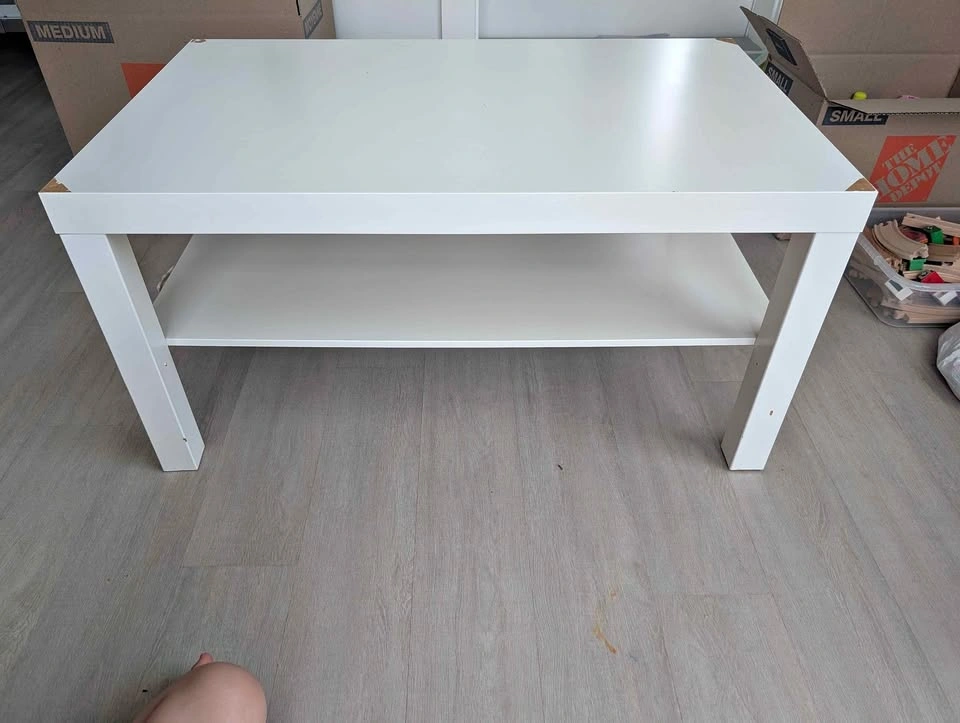 White Ikea Coffee Table (Model: Lack)