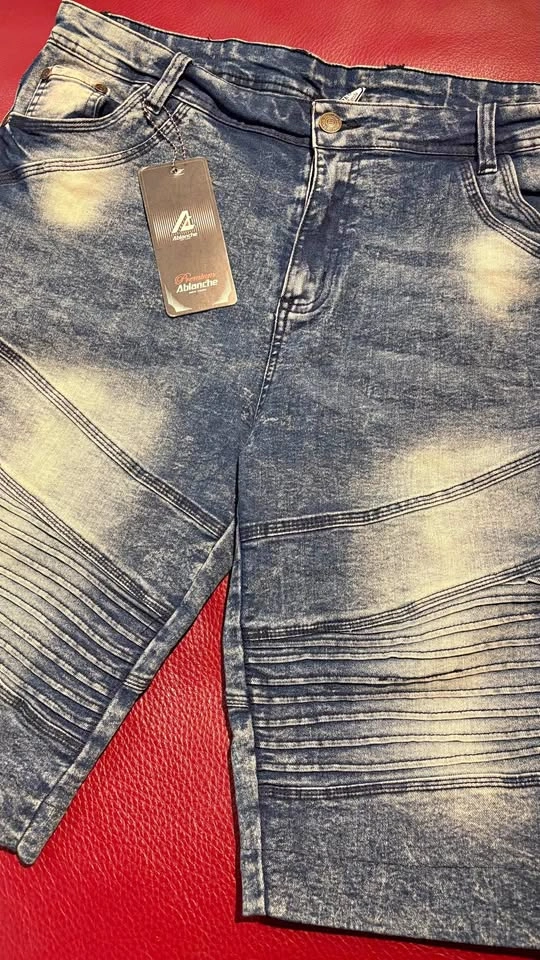PLOREO BRAND NEW MEN JEAN SHORTS FOR SALE !!