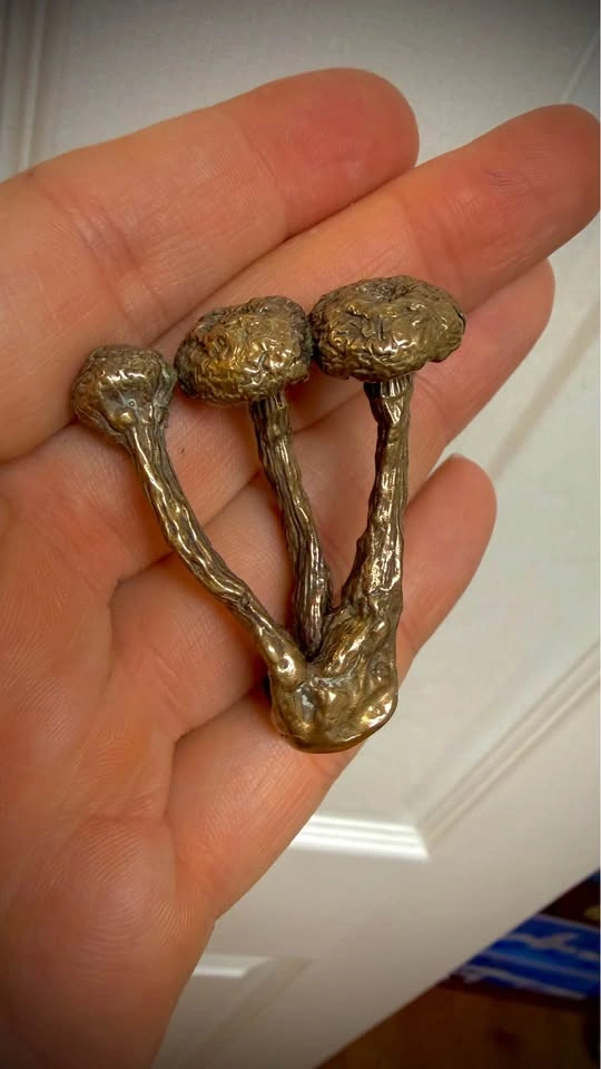 Bronze mushroom pendant - photo 2