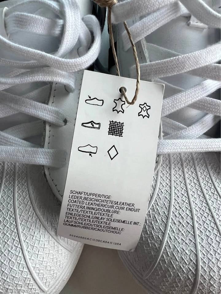 Adidas Superstar sneakers size US12 - photo 3