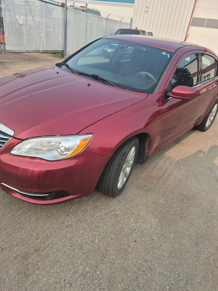 2011 Chrysler 200 - photo 3