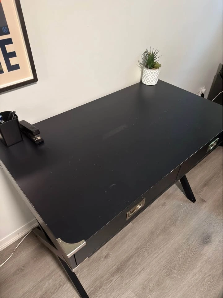 Office Desk - photo 2