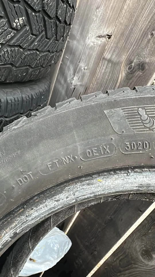 Michelin Winter tires 185 65 R15 - photo 4