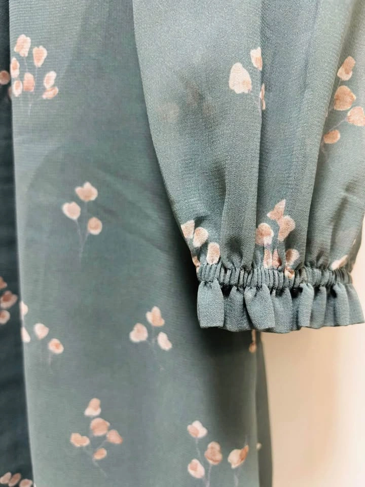 Aritzia Wilfred Floral Dress size Small - photo 3
