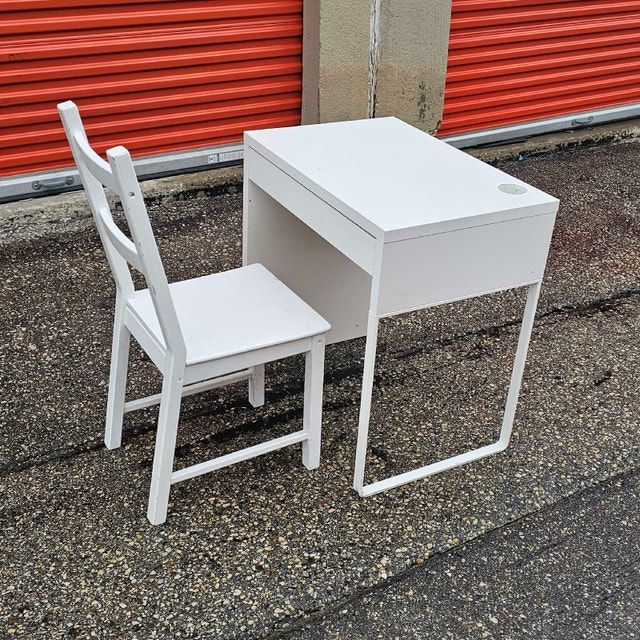 Delivery Available: Study Table and Chair