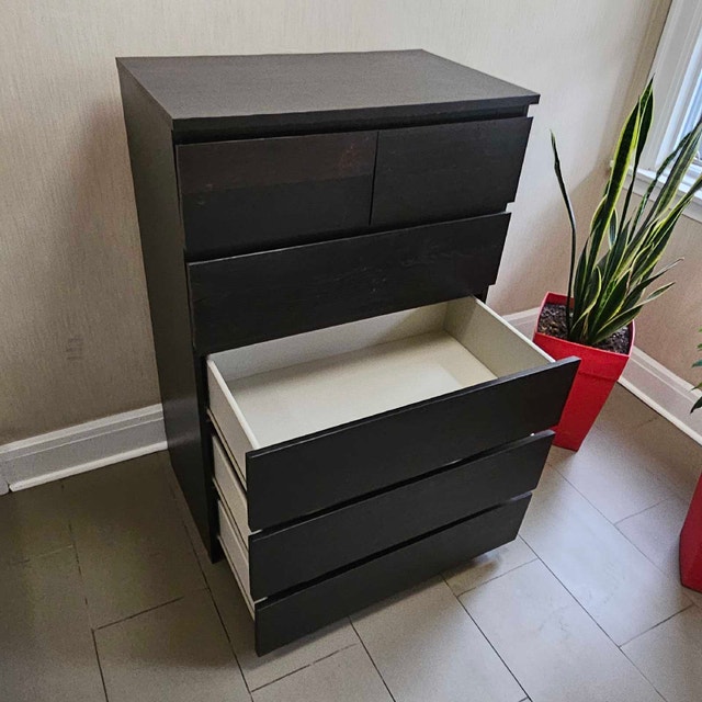Delivery Available: Malm Dresser 6 Drawer - photo 5