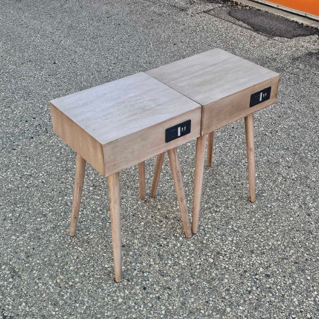 Delivery Available: 2 Bedside tables - photo 3