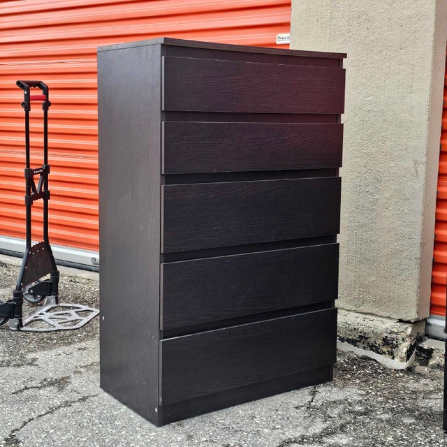 Delivery Available: 5 Drawer Chest