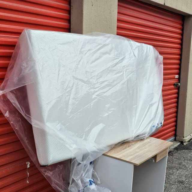 Delivery Available: Single/Twin Size Mattress