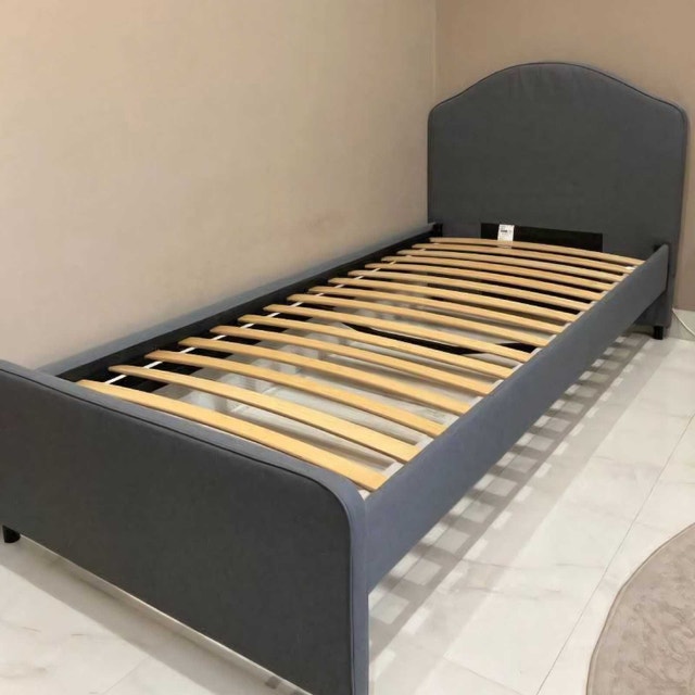 Delivery: Single/Twin Size bed frame for sale