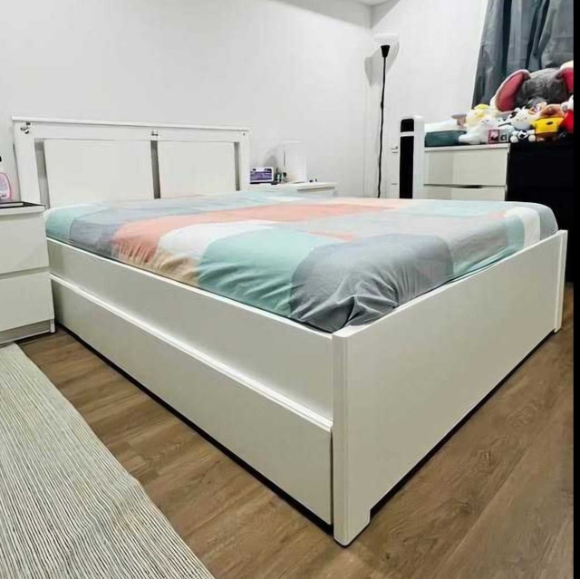 Queen Size bed frame with storage